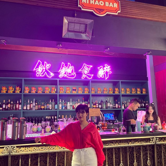 Meet your Posher, Diệu - Picture 1 of 1